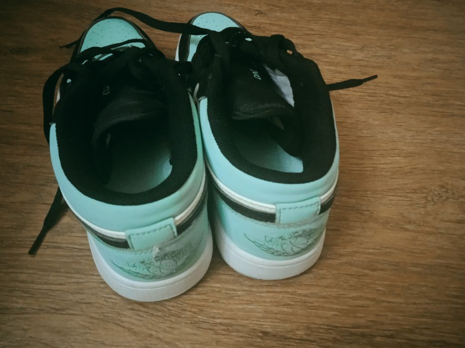 Кроссовки снекерс