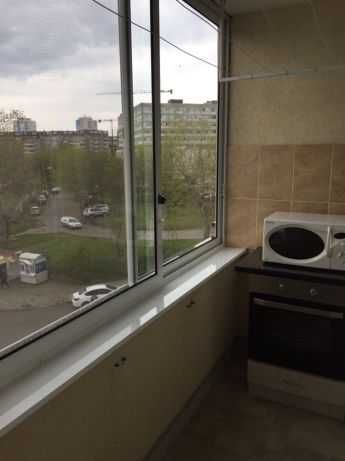 Дава се под наем Двустаен апартамент в Бургас, Зорница - 60 кв.м за 220 € - Снимка #3