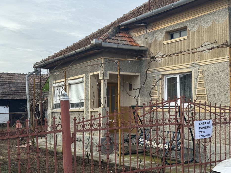 Casa de vanzare Loc Criseni