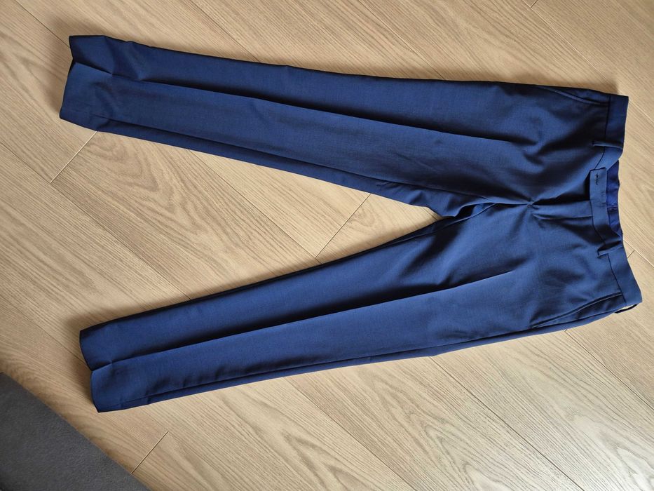 Costum bluemarin Bigotti 48 slim fit stare foarte buna + camasa cadou