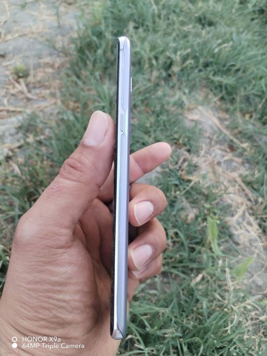 Samsung Galaxy s10 5g 8/512Gb