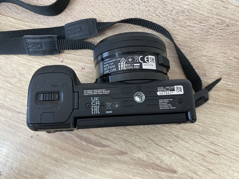 Продам Sony ZV E10