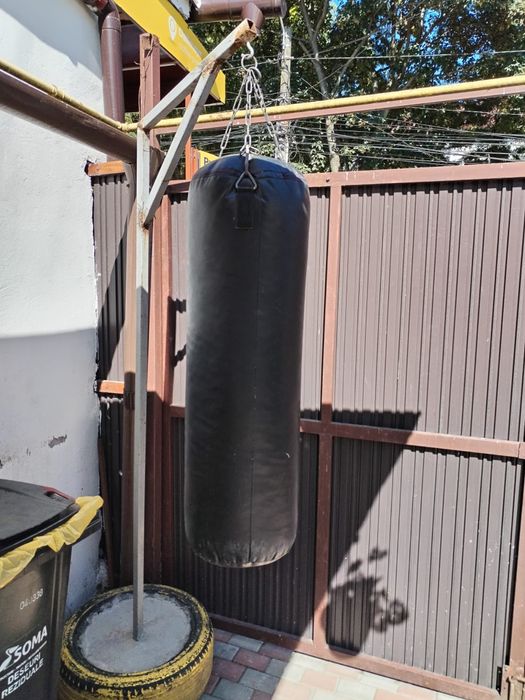 Sac box 35 kg cu tot cu suport