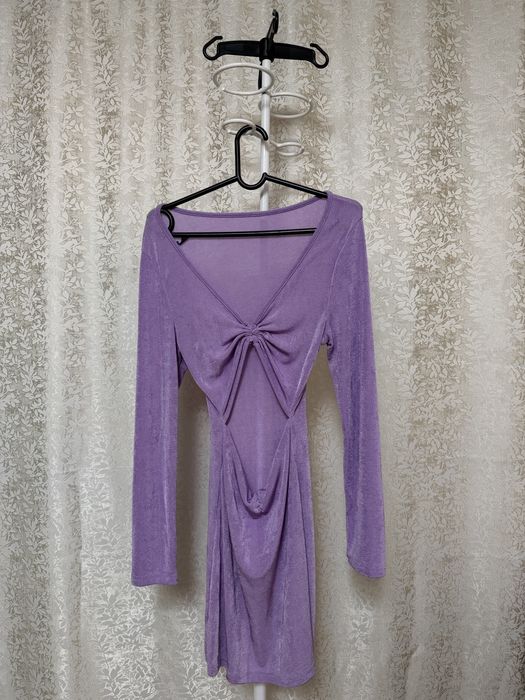 Фиолетовое платье