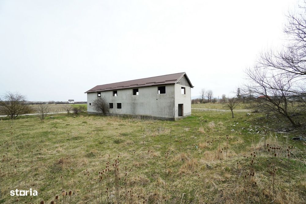 Investitie! Imobil in Podul Olt, 332mp si teren 1271mp