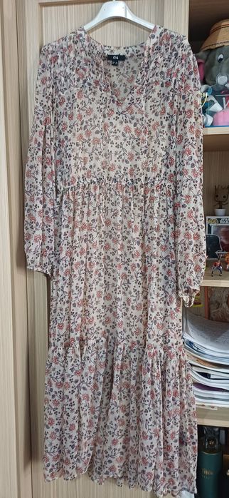 Vand rochie C&A marimea 38 aproape noua