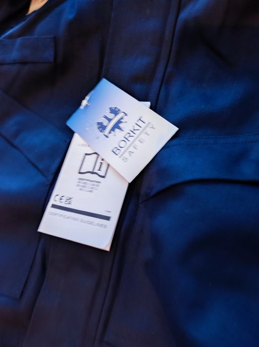 Продаётся спецодежда