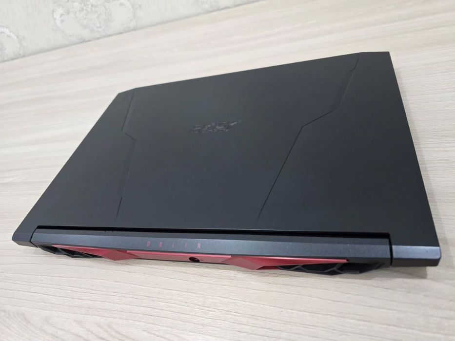 ACER NITRO 5 мощный игровой ноутбук
