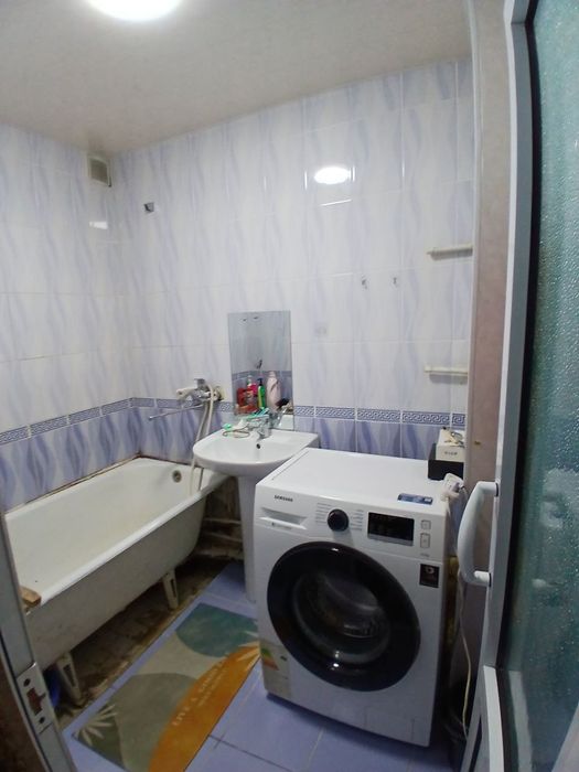 Uy sotiladi. 2/3/4. 60 m². Olmazor tumani. Qora-Qamish 2/4.