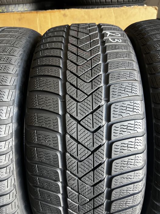 4 anvelope iarna 235/50/19 , Pirelli , MO , DOT 2023 , 6 mm !