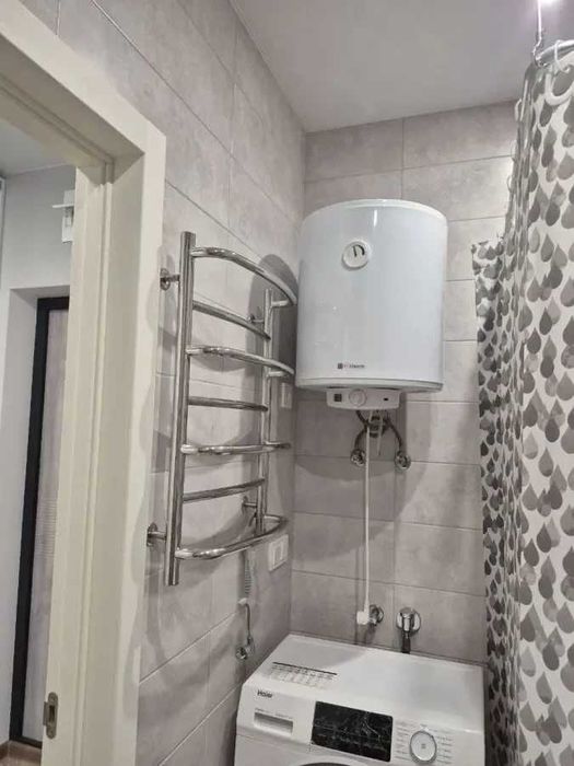 Дава се под наем Двустаен апартамент в София, Център - 56 кв.м за 433.5 € - Снимка #2