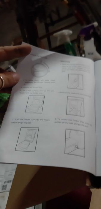 Distribuitoare automate hrana ciini sau pisici