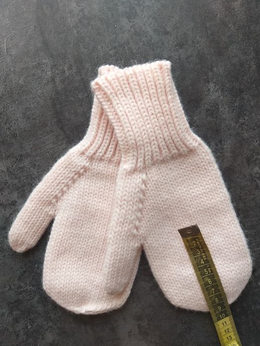 Продам новые варежки.