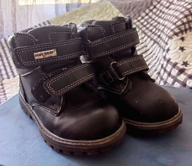 Боти и ботуши 23 24 25 27 номер за момче