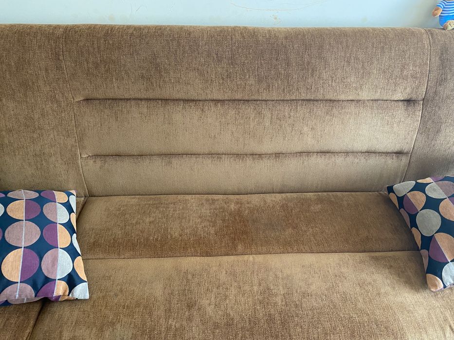 Продам диван и два кресла