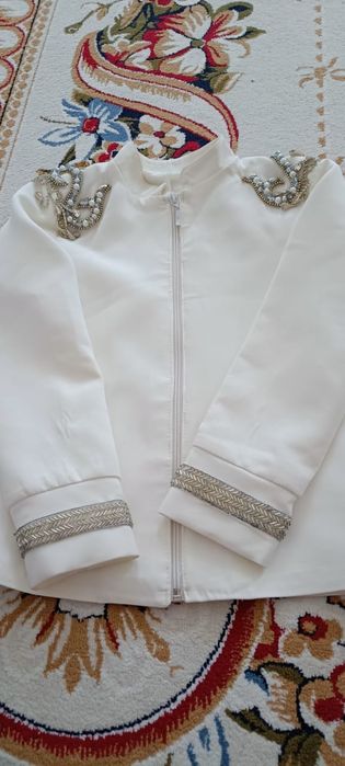 Костюм национальный , ручной работы ,свровские камни.