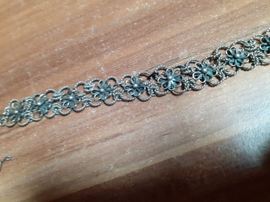 Бижутерия    автентична