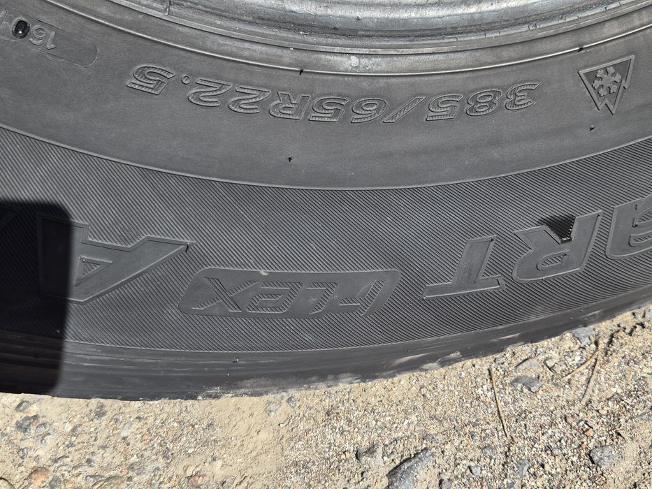 385/65 R22.5  Шины б/у рулевые