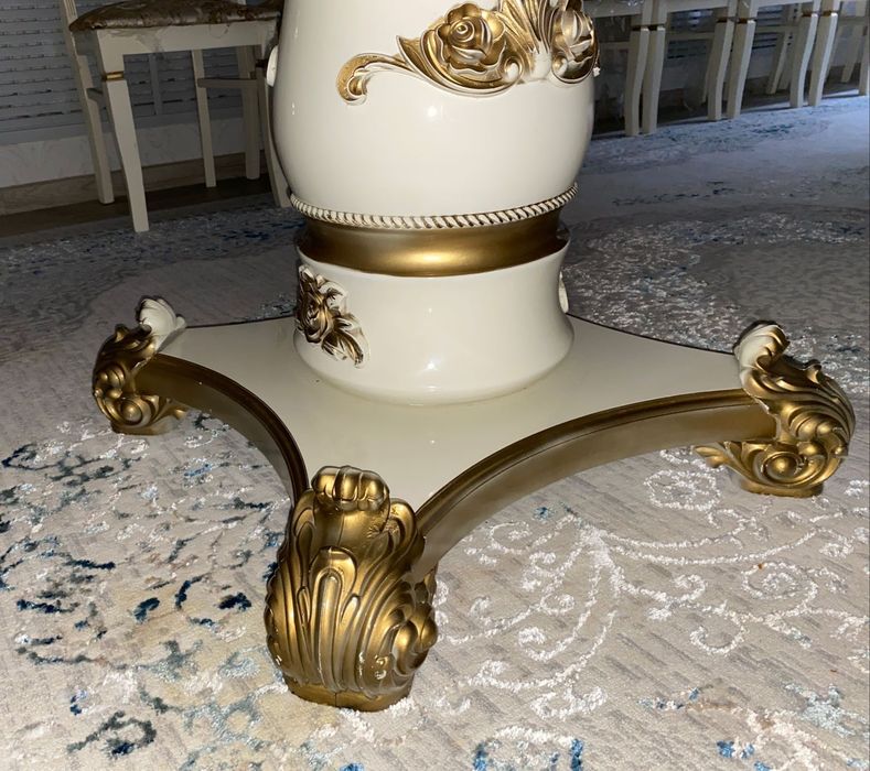 Срочно продам дагестанский стол.