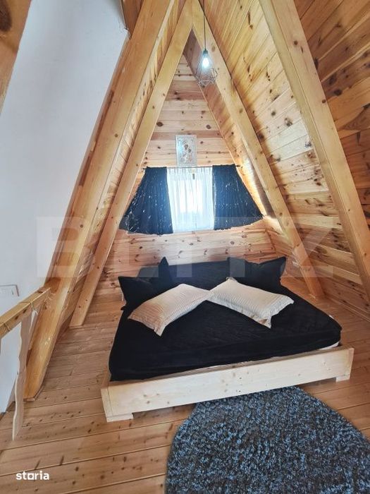 Oportunitate de investitie – 3 Cabane A-Frame la cheie in Moieciu