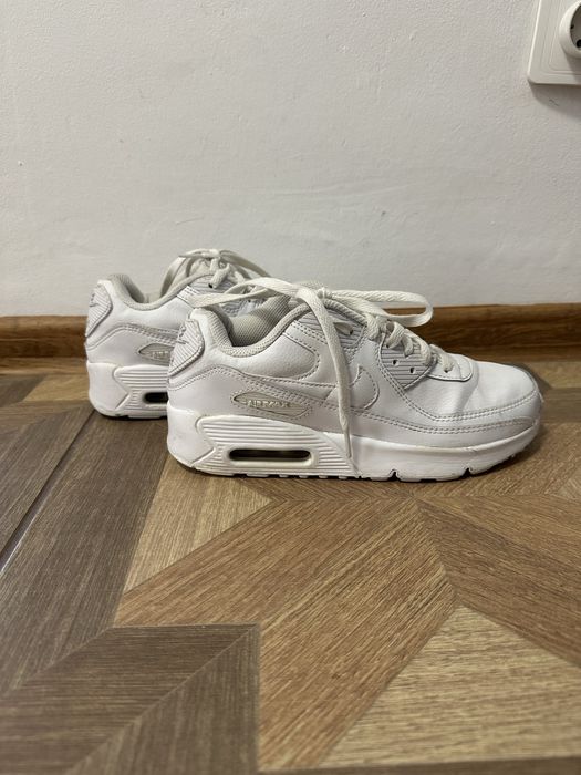 adidasi nike air max