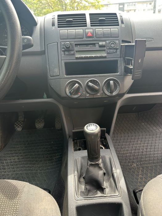 Volkswagen Polo Sedan 1.4 Benzină – 2004 – 198.000 km – AC – stare bună