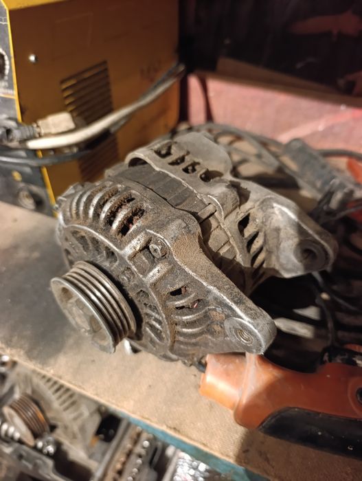 Генератор на мазда птичка и на ауди с4. 2.8