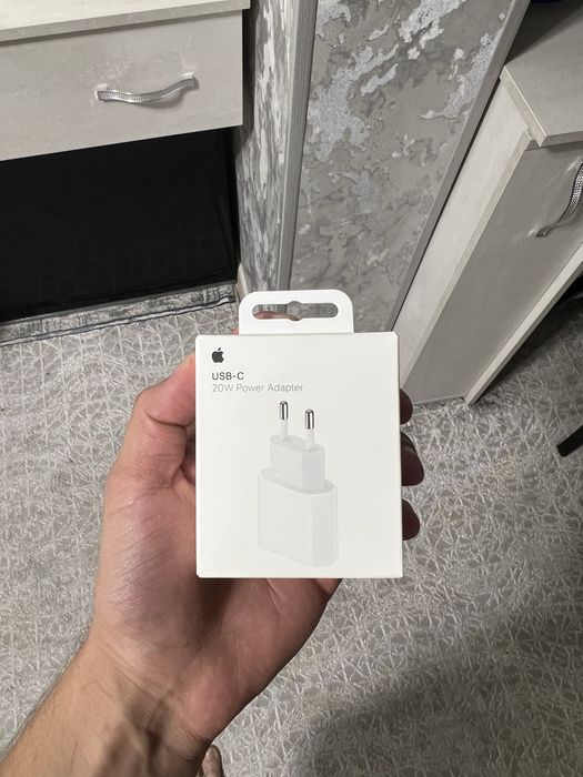 iPhone Galovka Hamda Usb Sotiladi Yengi