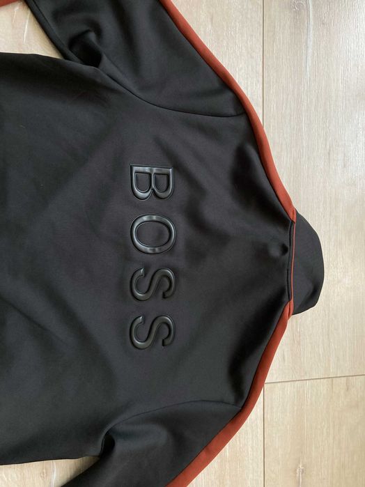 Hugo Boss Sommers 44 мъжко черно горнище горница размер S