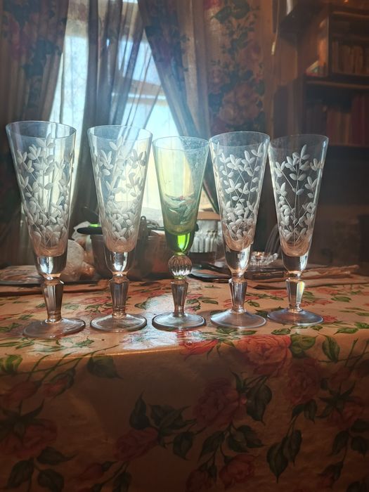 Хрустальные бокалы