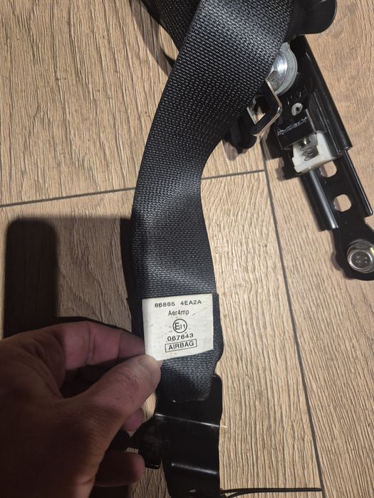 Centura siguranta stanga sofer Nissan Qashqai
