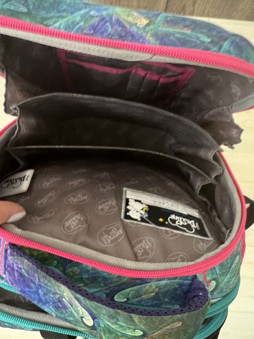 Продам  школьный рюкзак