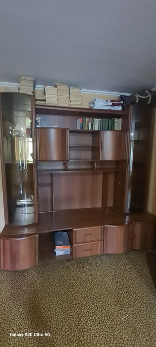 Продам кровать, диван, сервант, шкаф