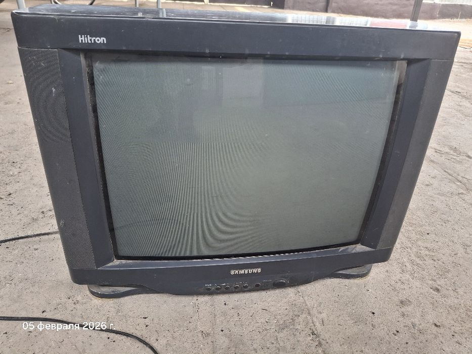 Цветной телевизор