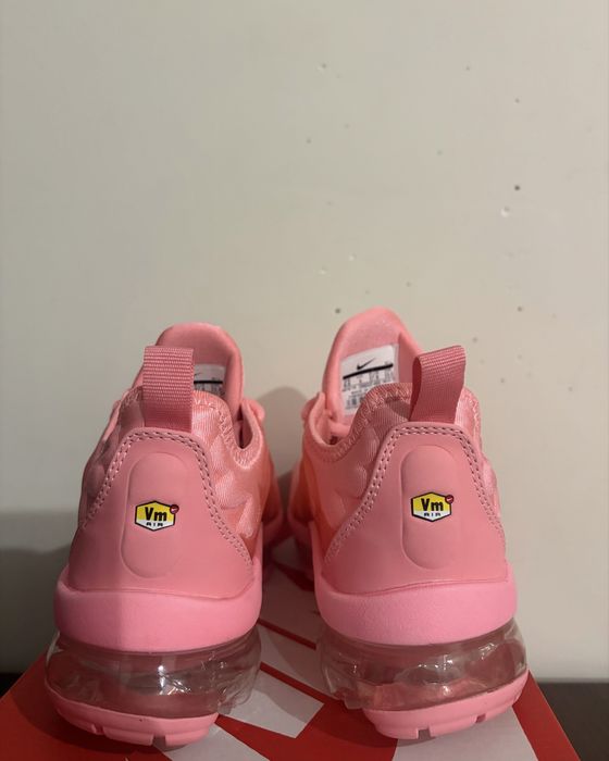 Nike Air VaporMax Plus Pink (Bubblegum/Hot Pink)- 37.5,40