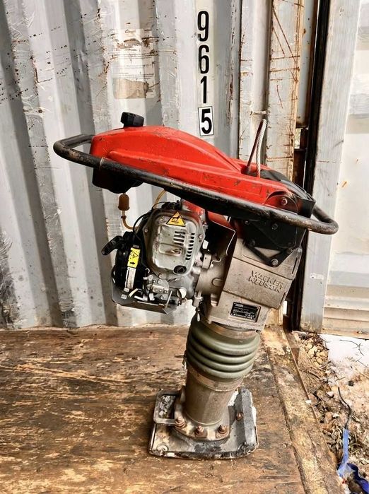 DE INCHIRIAT! Utilaje profesionale de compactare.