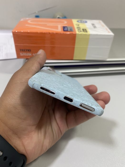 Tecno spark 40 pro +