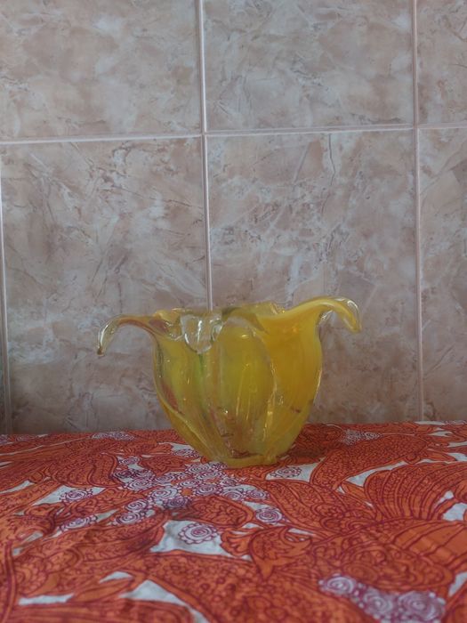 Продам вазы разные