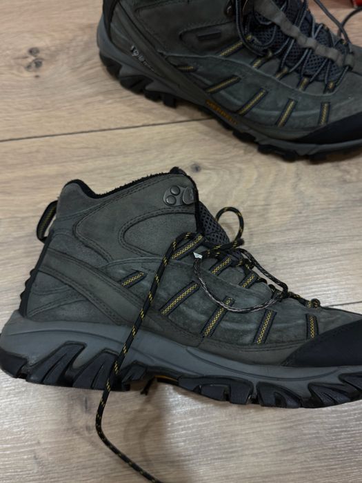 Зимние трекинговые ботинки Merrell