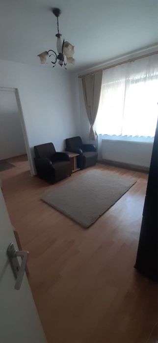 Inchiriez apartament cu 2 camere