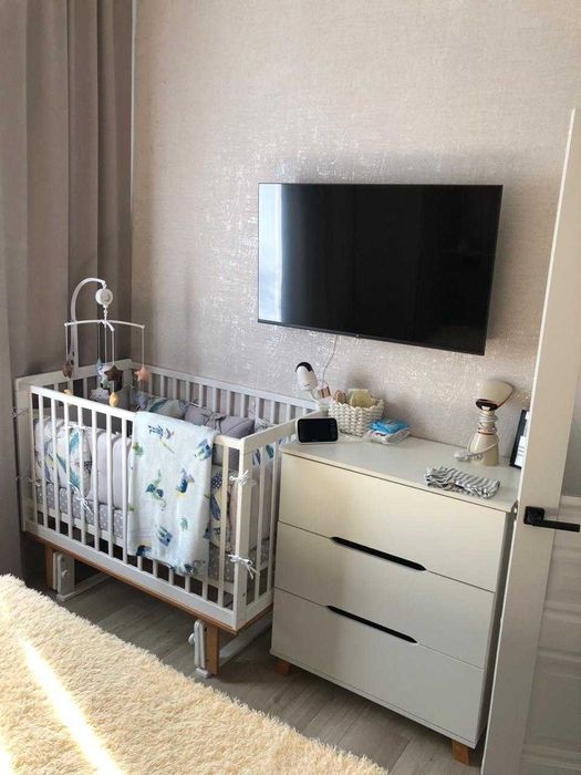 Продам 4 комнатную квартиру