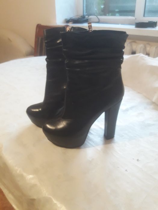 Продается  Бу обовь в хорошем состоянии!!!