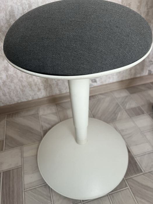 Продам столик икея