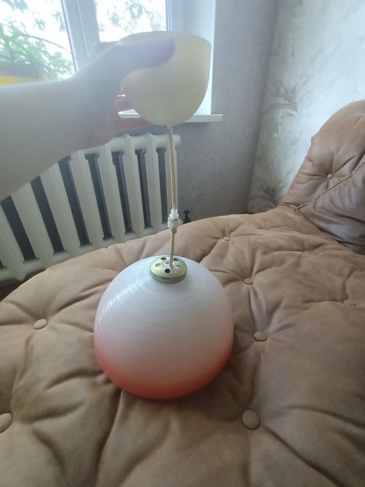 Продам подвесную люстру, хорошее состояние