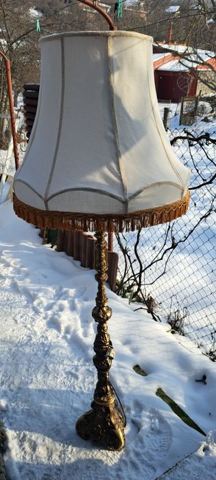 Голяма нощна лампа
