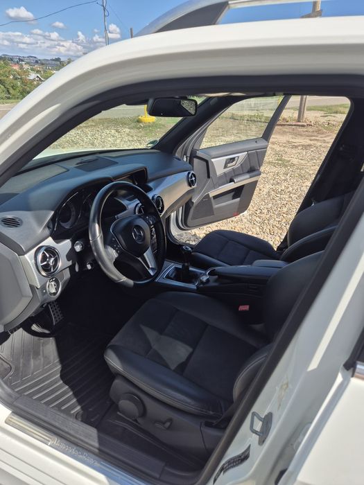 Mercedes Benz GLK 2.2 d 204cp euro5 pachet AMG an 2014