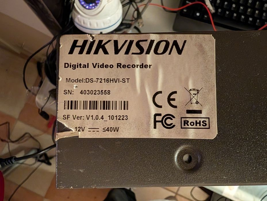 Dvr hikvision 16 canale