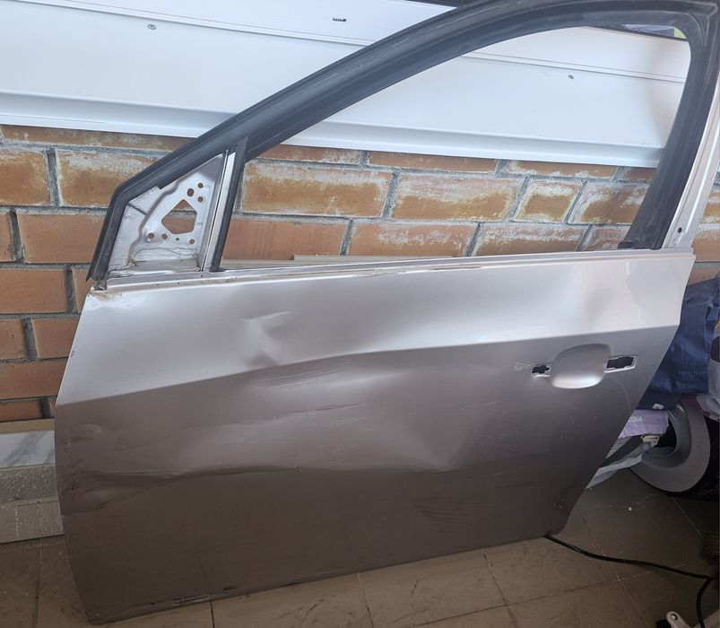 Отдам водительскую дверь,Chevrolet cruse