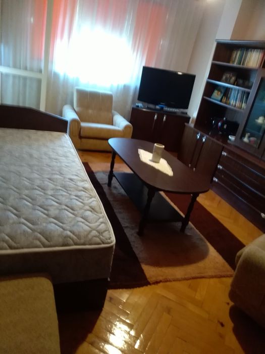 Дава се под наем Двустаен апартамент в Плевен, 9-ти квартал - 76 кв.м за 127.5 € - Снимка #5