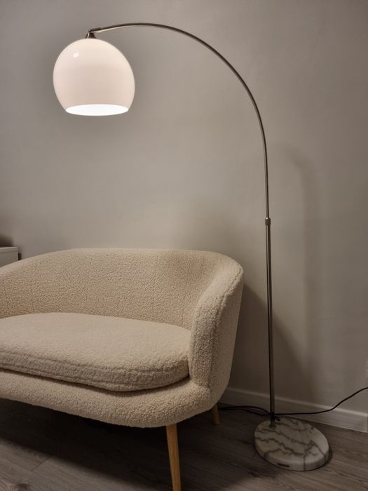 Lampadar arcuit Monzana